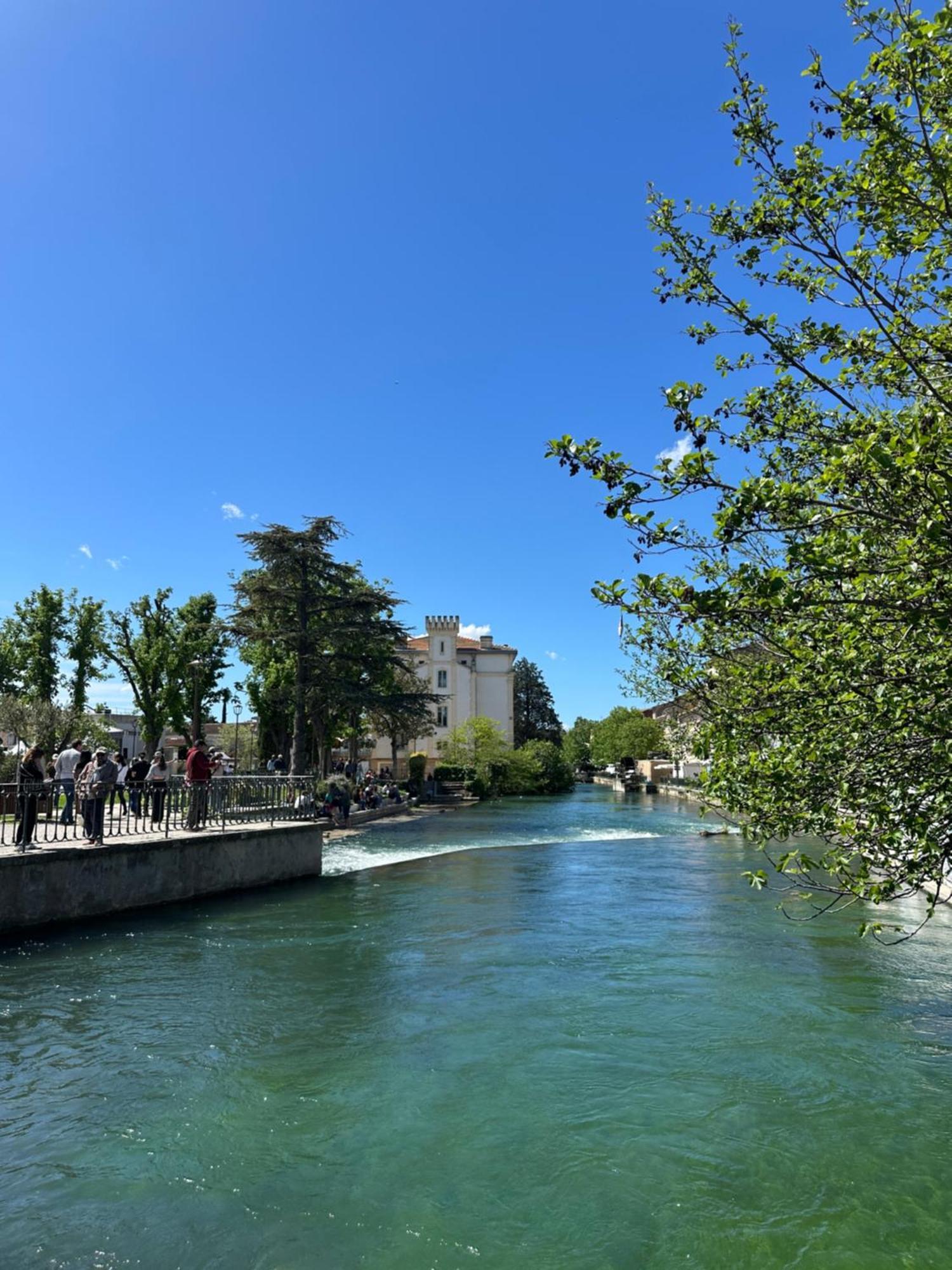 L Atelier De La Sorgue Daire LʼIsle-sur-la-Sorgue Dış mekan fotoğraf